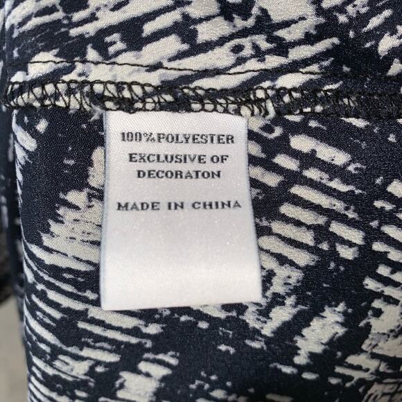 Creative Commune Asymmetrical Tank Woven Detail - Picture 6 of 7